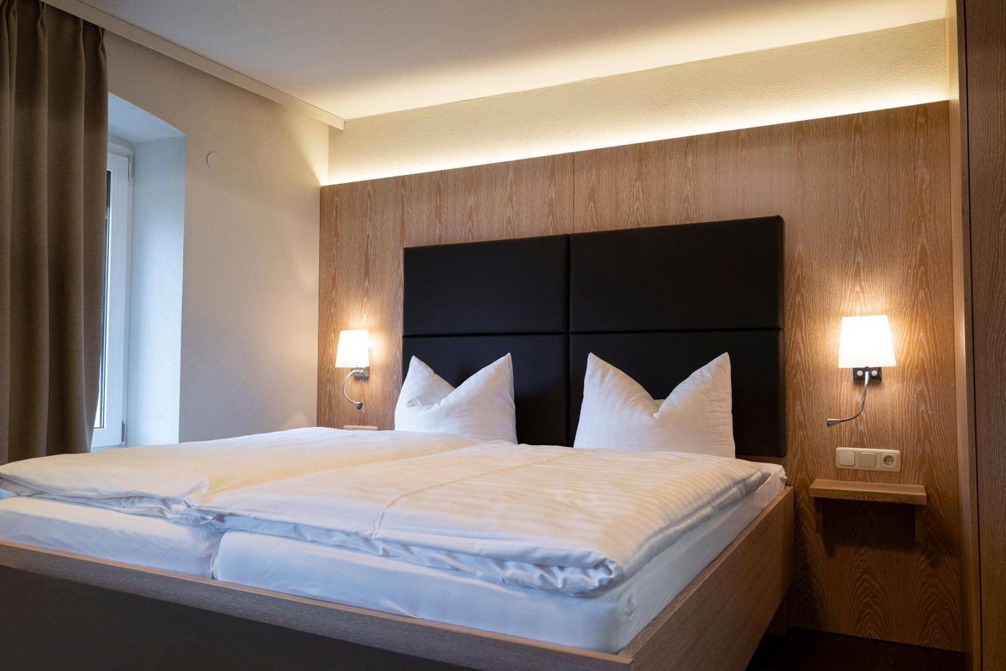 Hotel & Apartments Boehm Grafenwohr Extérieur photo